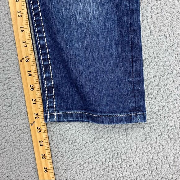Miss Me Women's Cuffed Capri Thick Stitch Embellished Stretch Jeans | Size: 29 - Picture 11 of 15